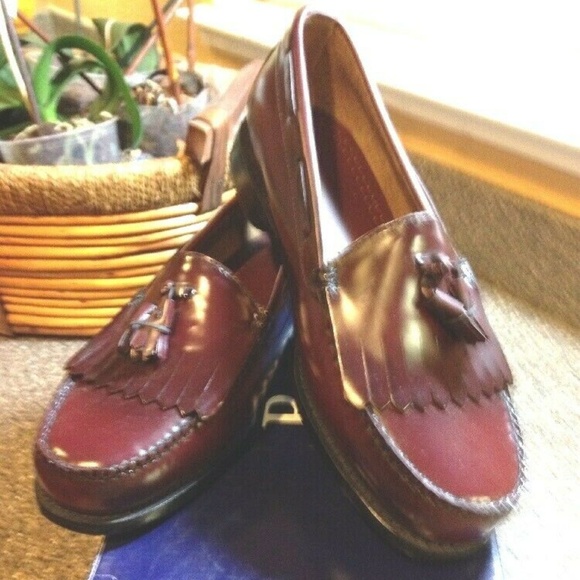 bass layton tassel loafer